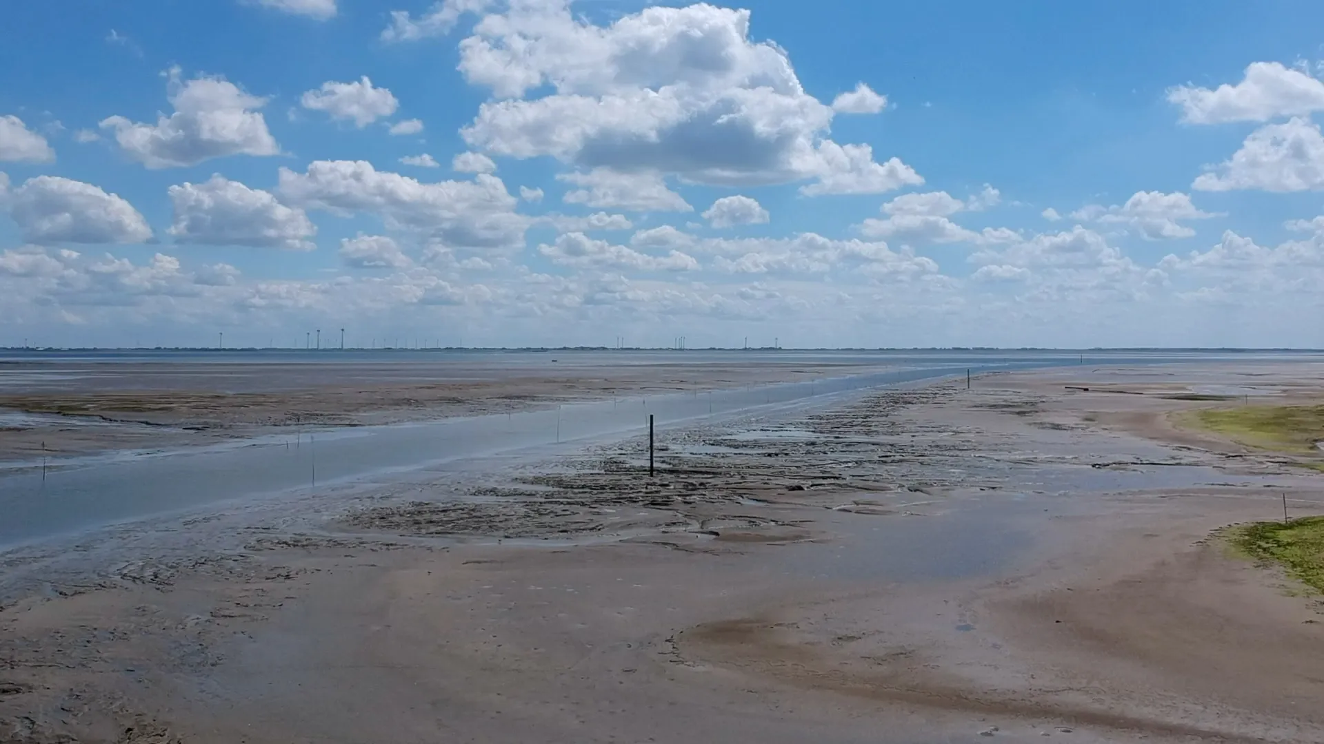The channel to the harbour in Spiekeroog at low tide.