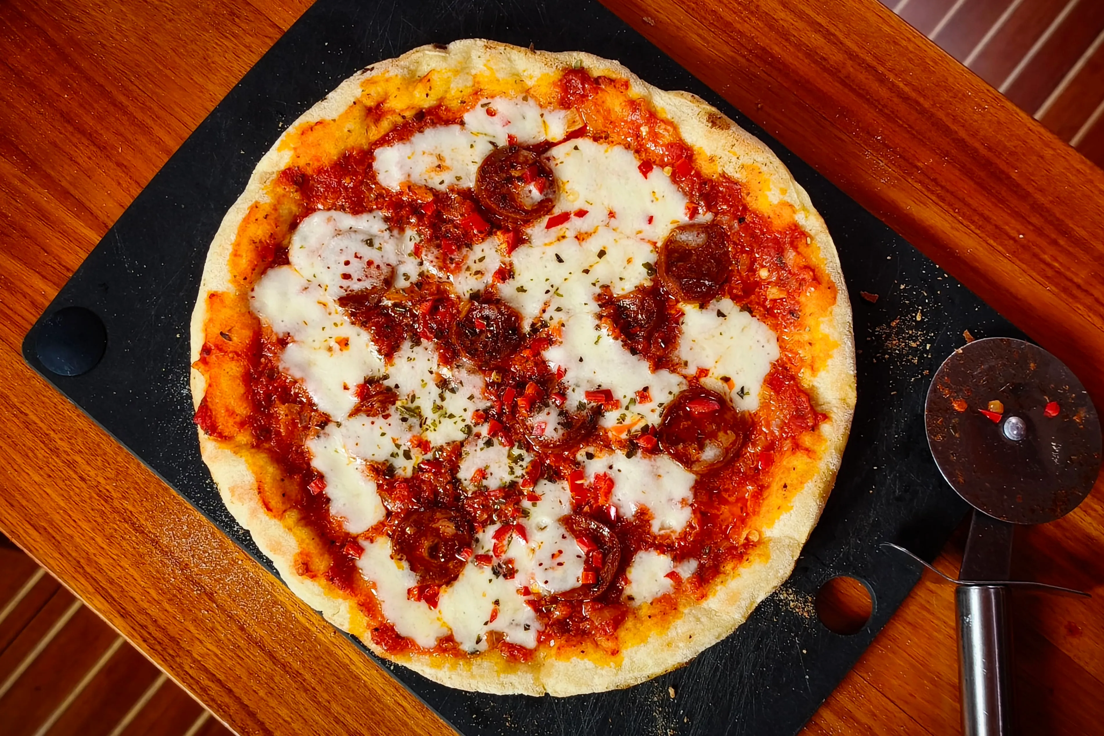 Self-made pizza in Kragenæs.