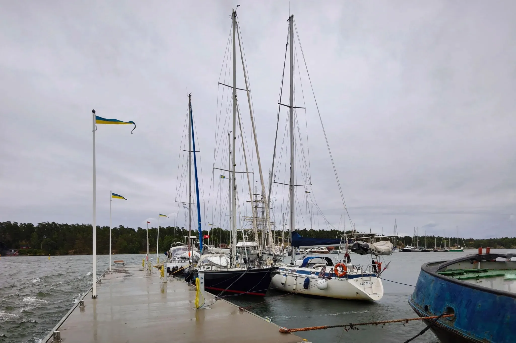 Weathering a near-gale in Nynäshamn.