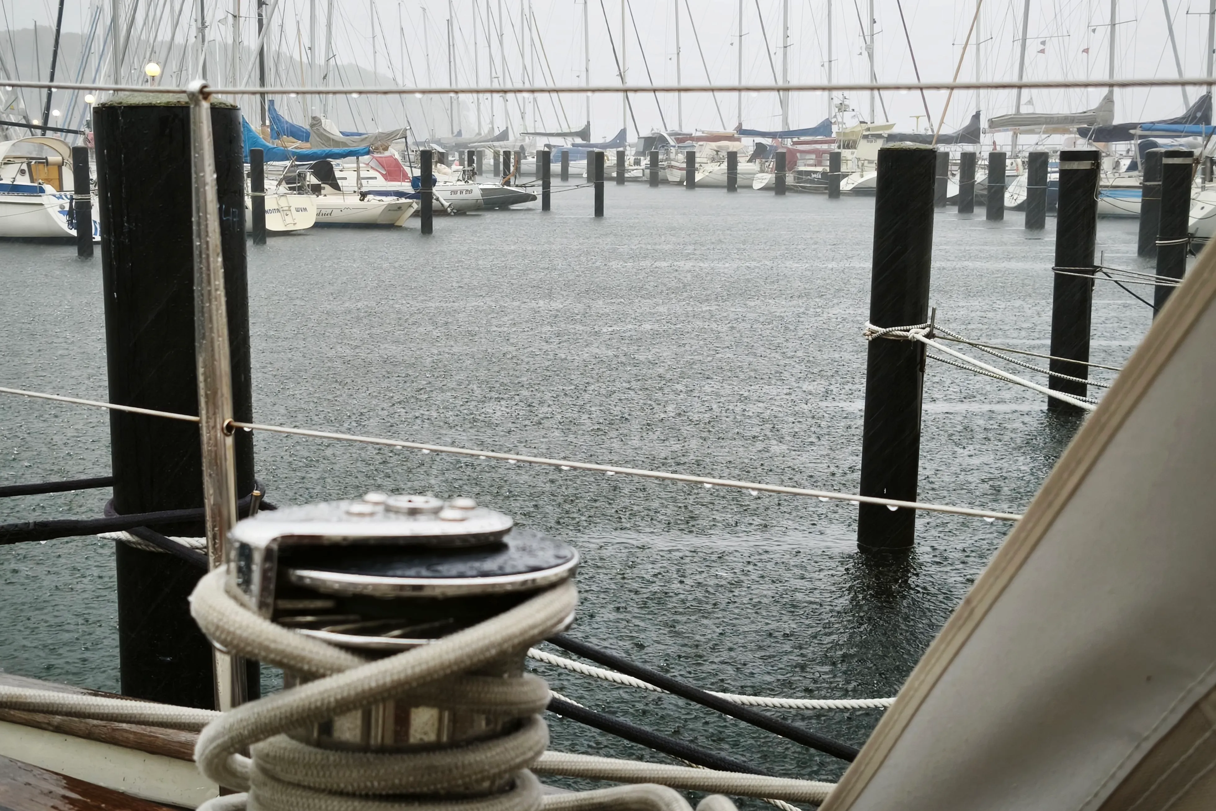 Thunder and rain in Kiel.